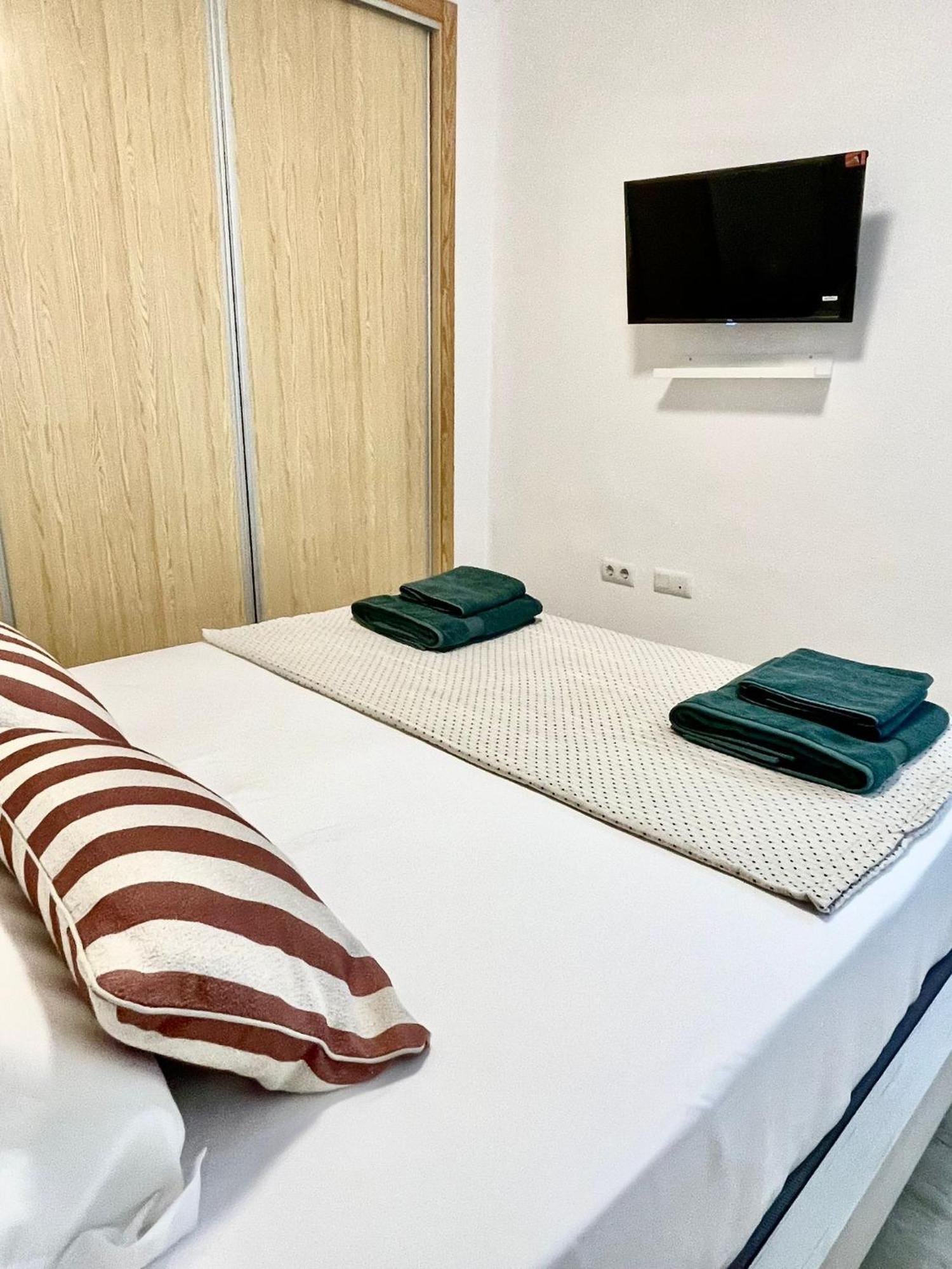Apartamentos Familiares Puerto Nova Cartagena Ngoại thất bức ảnh